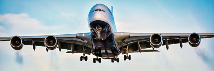 Cancelar passagem aérea é o maior custo de remarcar uma viagem.