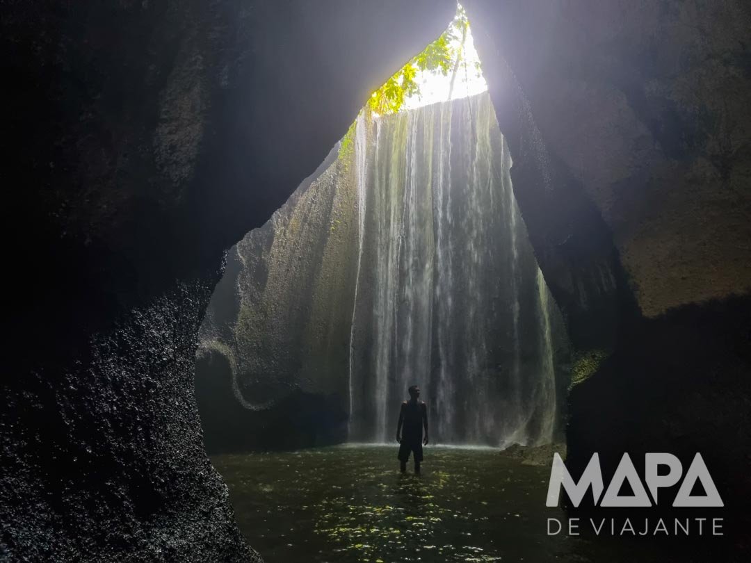 Tukad Cepung Cachoeira Bali Indonésia