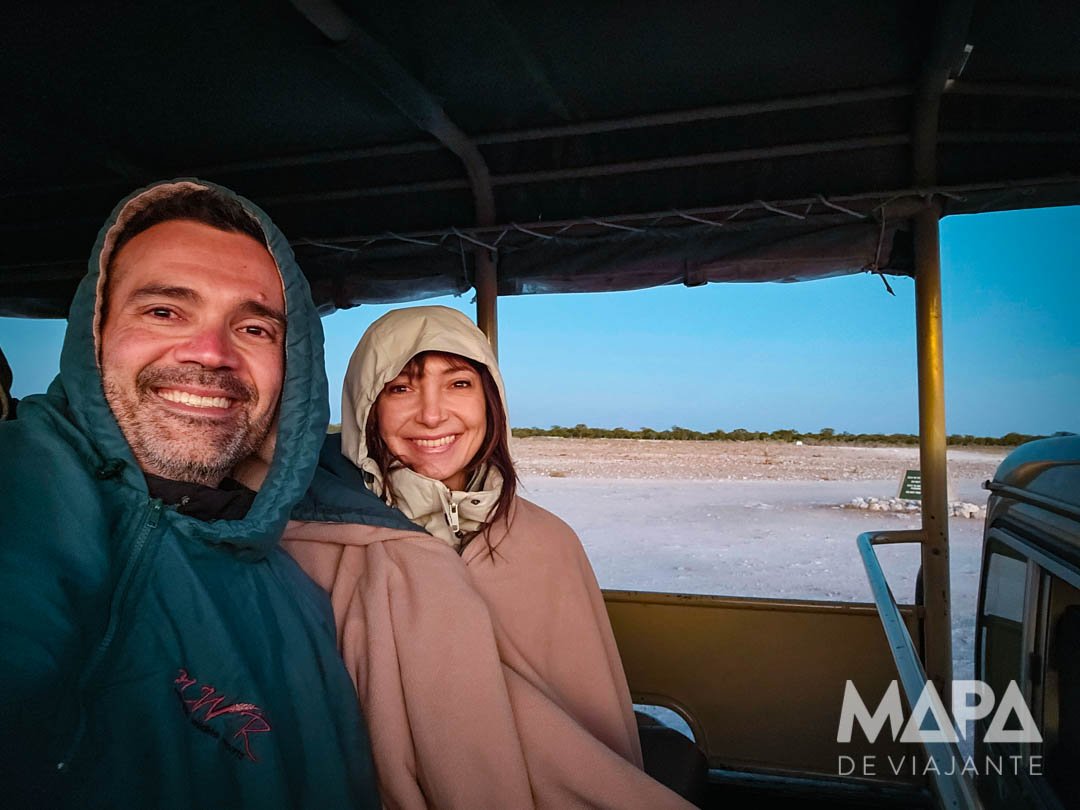 Namíbia África Safári Etosha Parque Nacional Zebra Leão Elefante Girafa game drive Okaukuejo Halali Waterhole